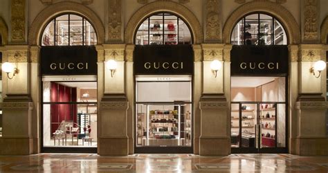 dove si trova il negozio gucci|Gucci online shopping.